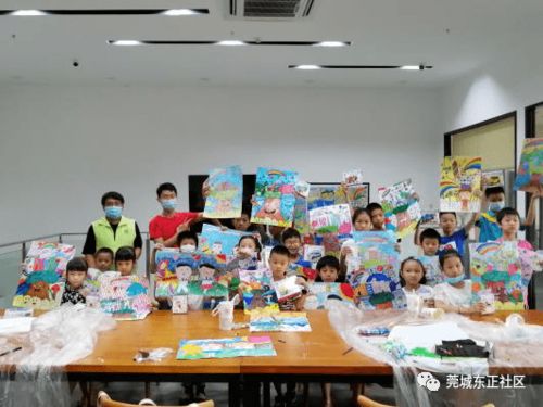 给世界填上色彩 东正社区暑期夏令营美术培训班圆满结束