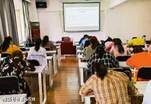 第三期美术书法考级教师资格证认证培训班圆满结束